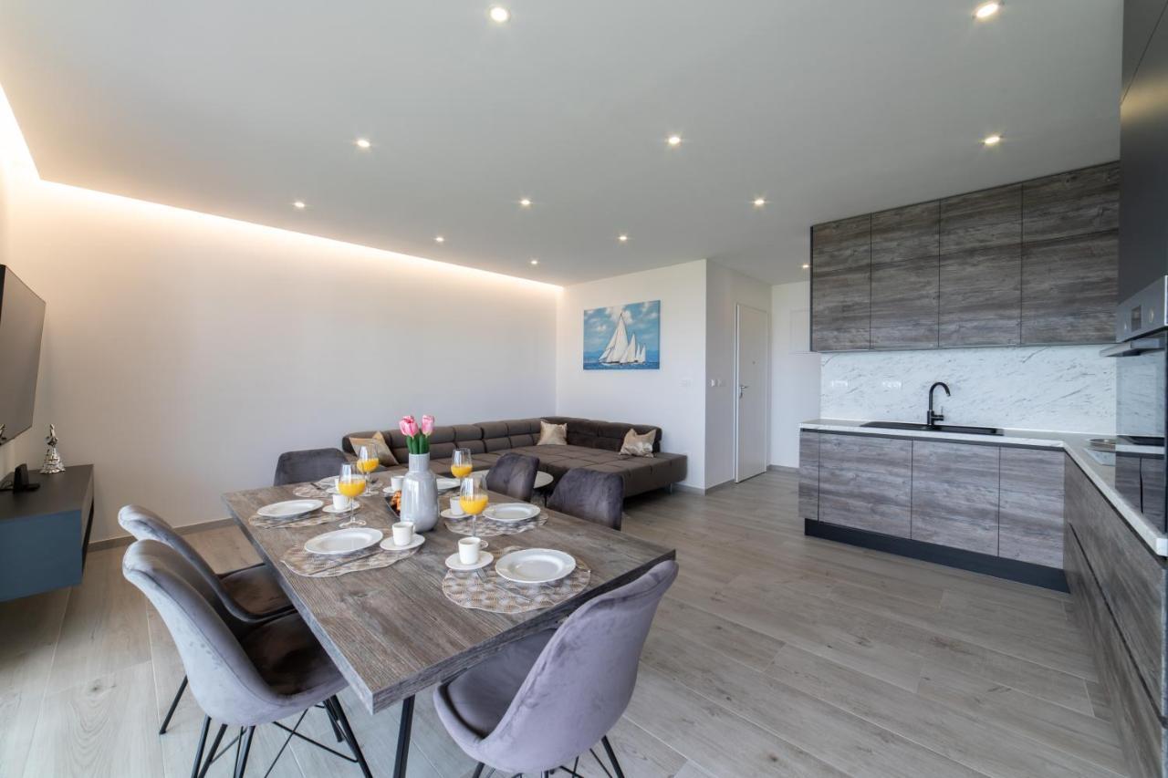 Wild Sunset Apartment Trogir Exterior photo